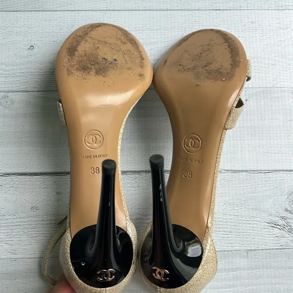Vintage CHANEL 2005 D’Orsay Beige Pumps Size 38/8